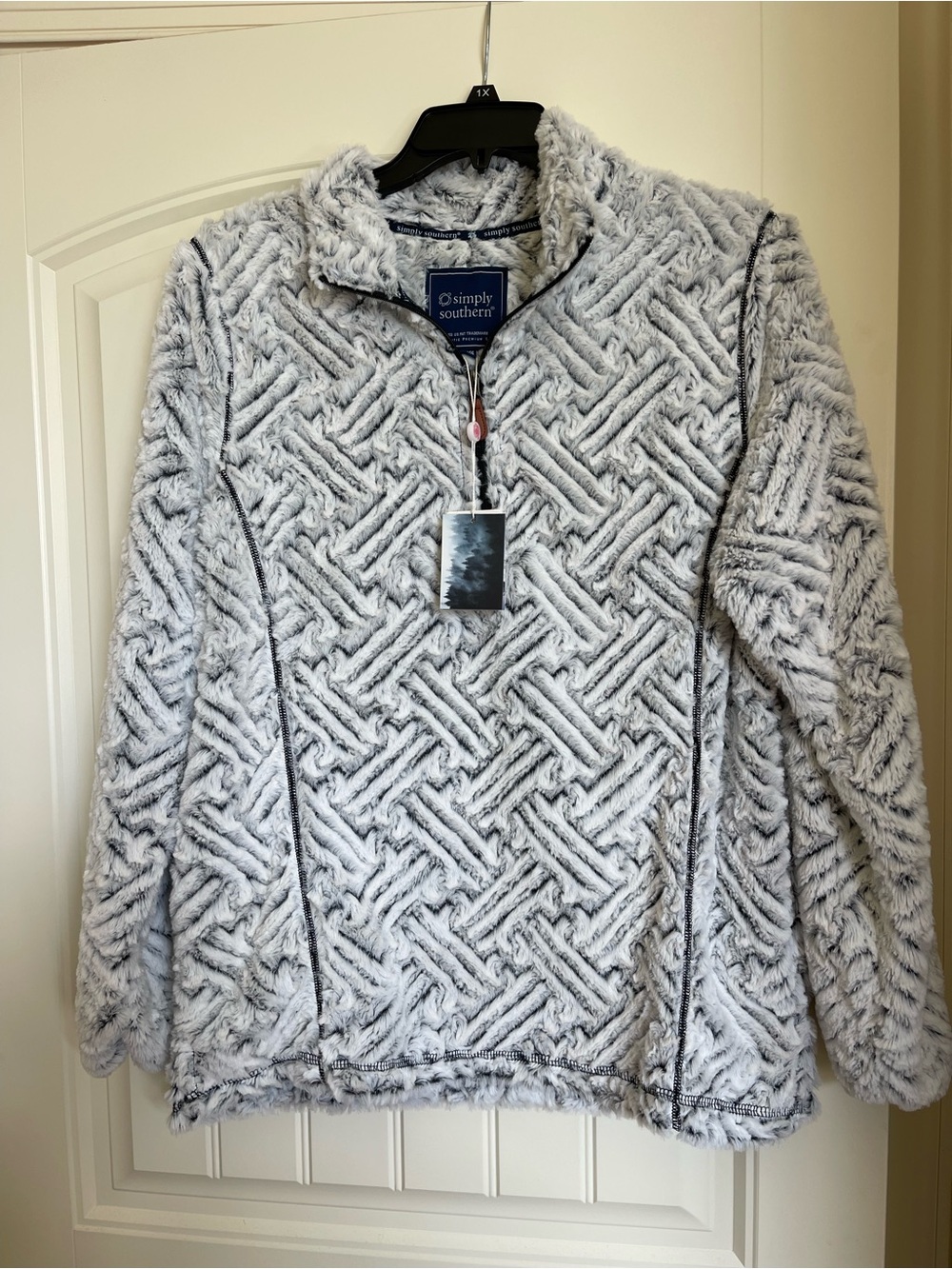 Simply Southern Men's Light Gray Plush Quarter-Zip Pullover